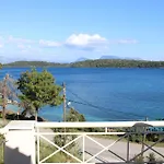 Tropicana 3* Nydri (Lefkada)