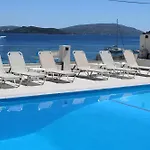 Tropicana Hotel 3*
