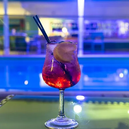 Ξενοδοχείο Tropicana Νυδρί