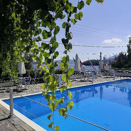 Ξενοδοχείο Tropicana 3*